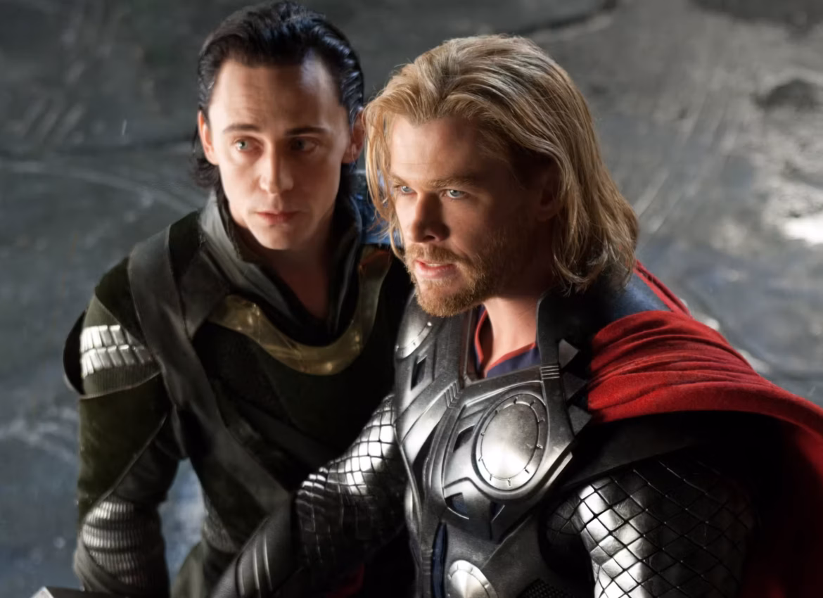 chris hemsworth and tom hiddleston thor loki
