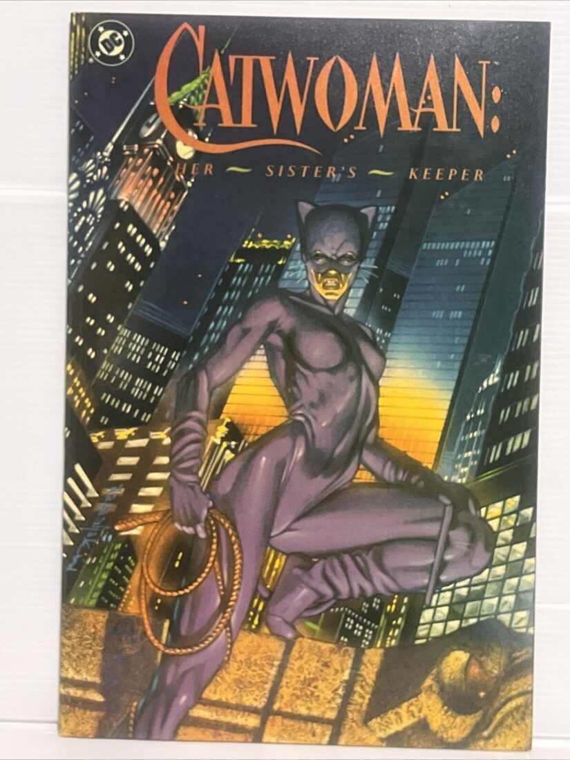 Catwoman DC comics Catwoman: Her Sister's Keeper