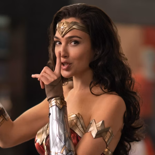 Gal Gadot Wonder Woman DCU